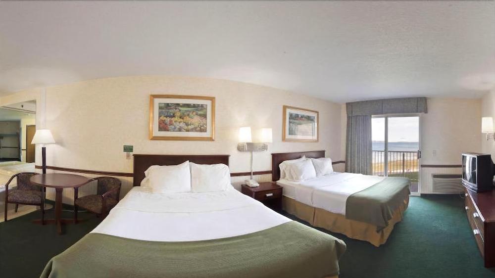 Holiday Inn Express St Ignace-Lake Central By Ihg Saint Ignace Dış mekan fotoğraf