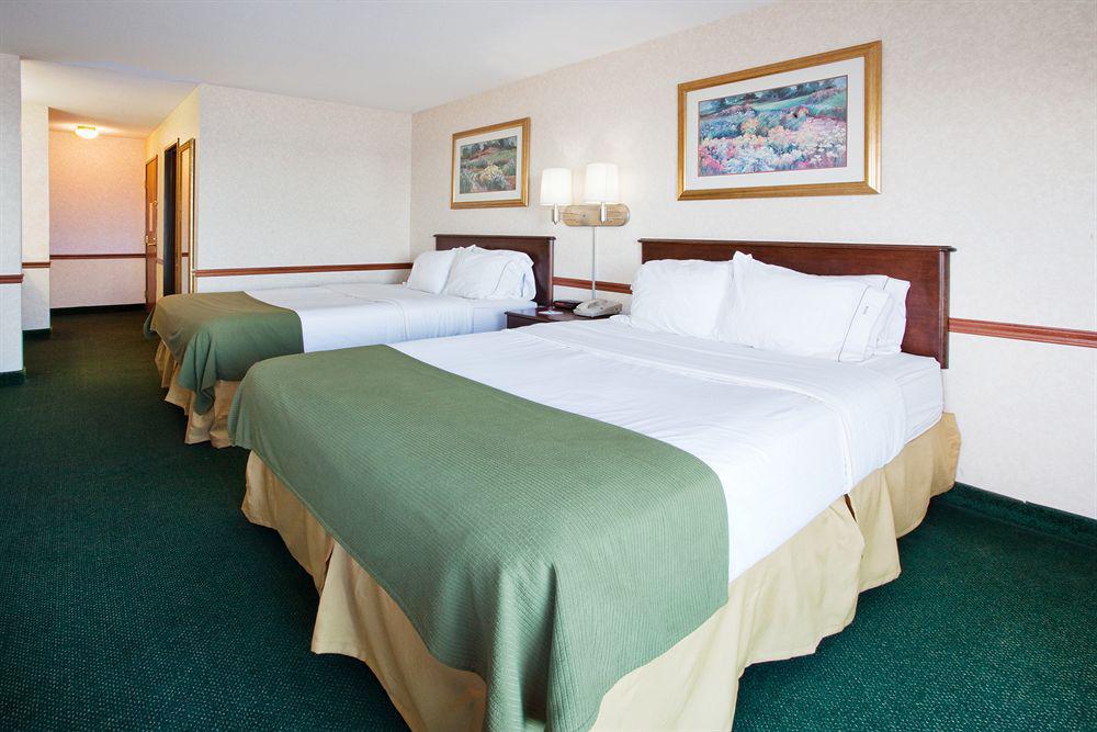 Holiday Inn Express St Ignace-Lake Central By Ihg Saint Ignace Oda fotoğraf