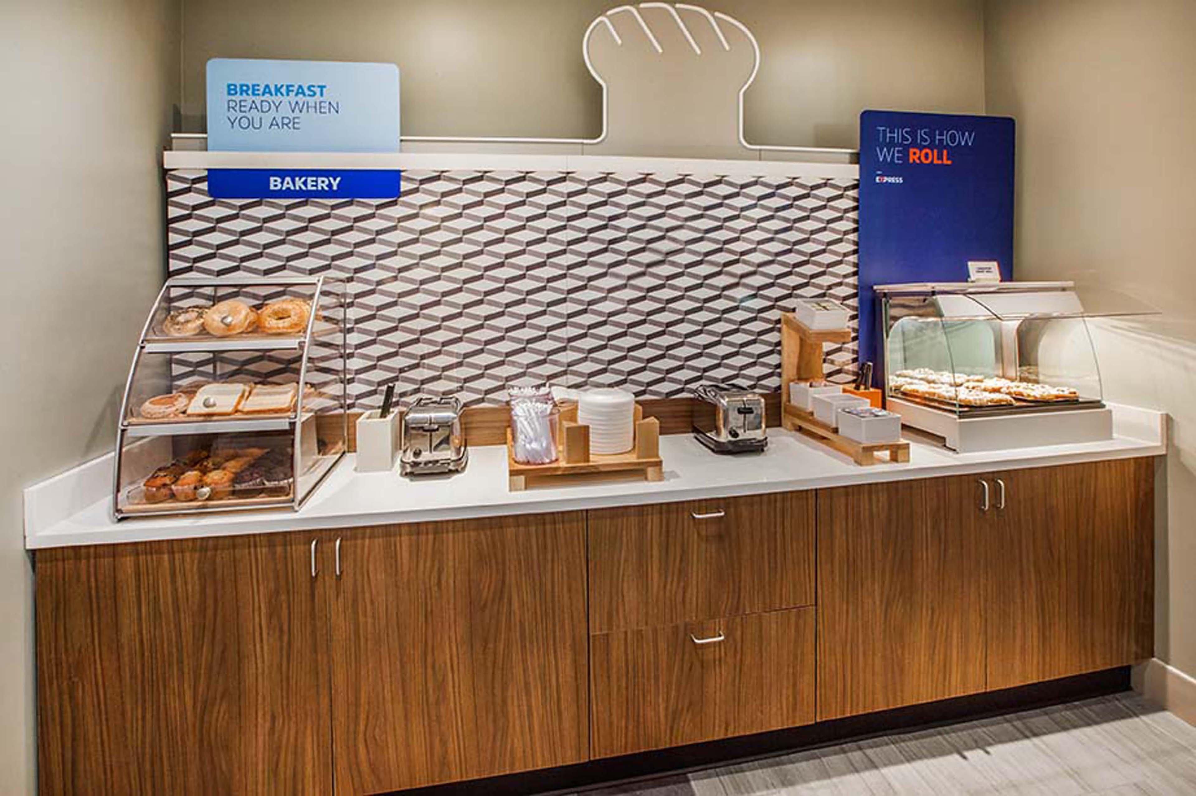 Holiday Inn Express St Ignace-Lake Central By Ihg Saint Ignace Dış mekan fotoğraf
