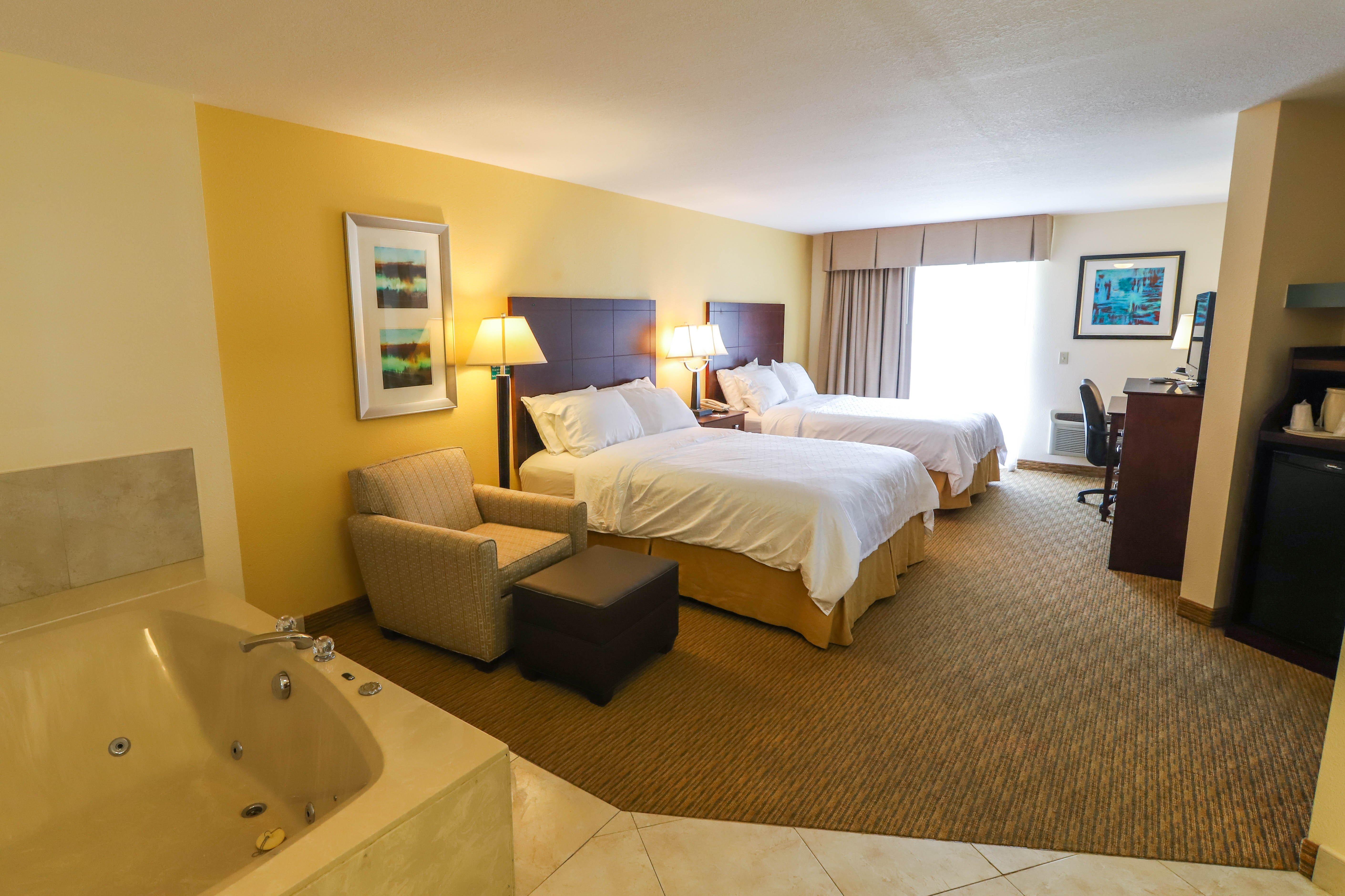 Holiday Inn Express St Ignace-Lake Central By Ihg Saint Ignace Dış mekan fotoğraf