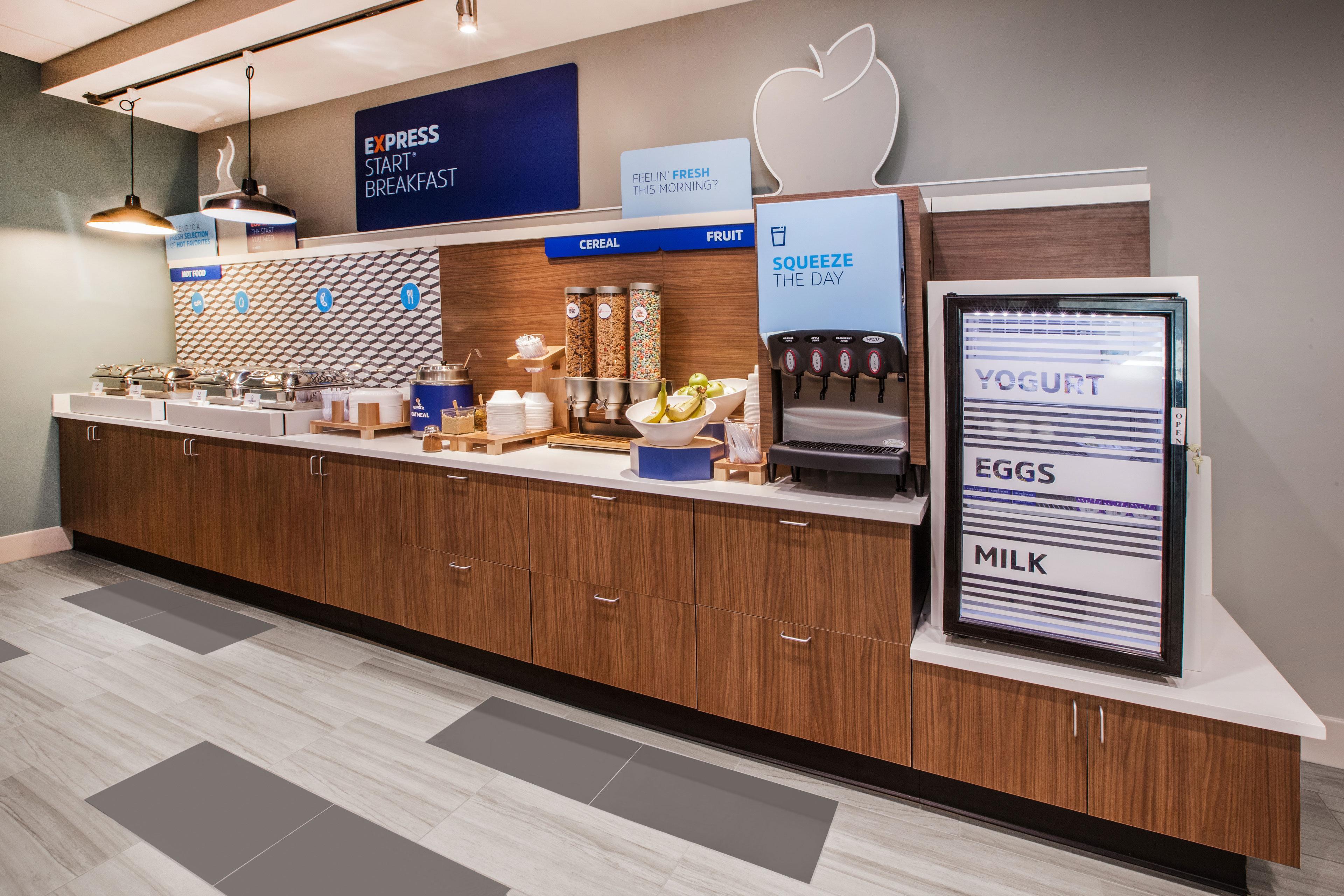 Holiday Inn Express St Ignace-Lake Central By Ihg Saint Ignace Dış mekan fotoğraf