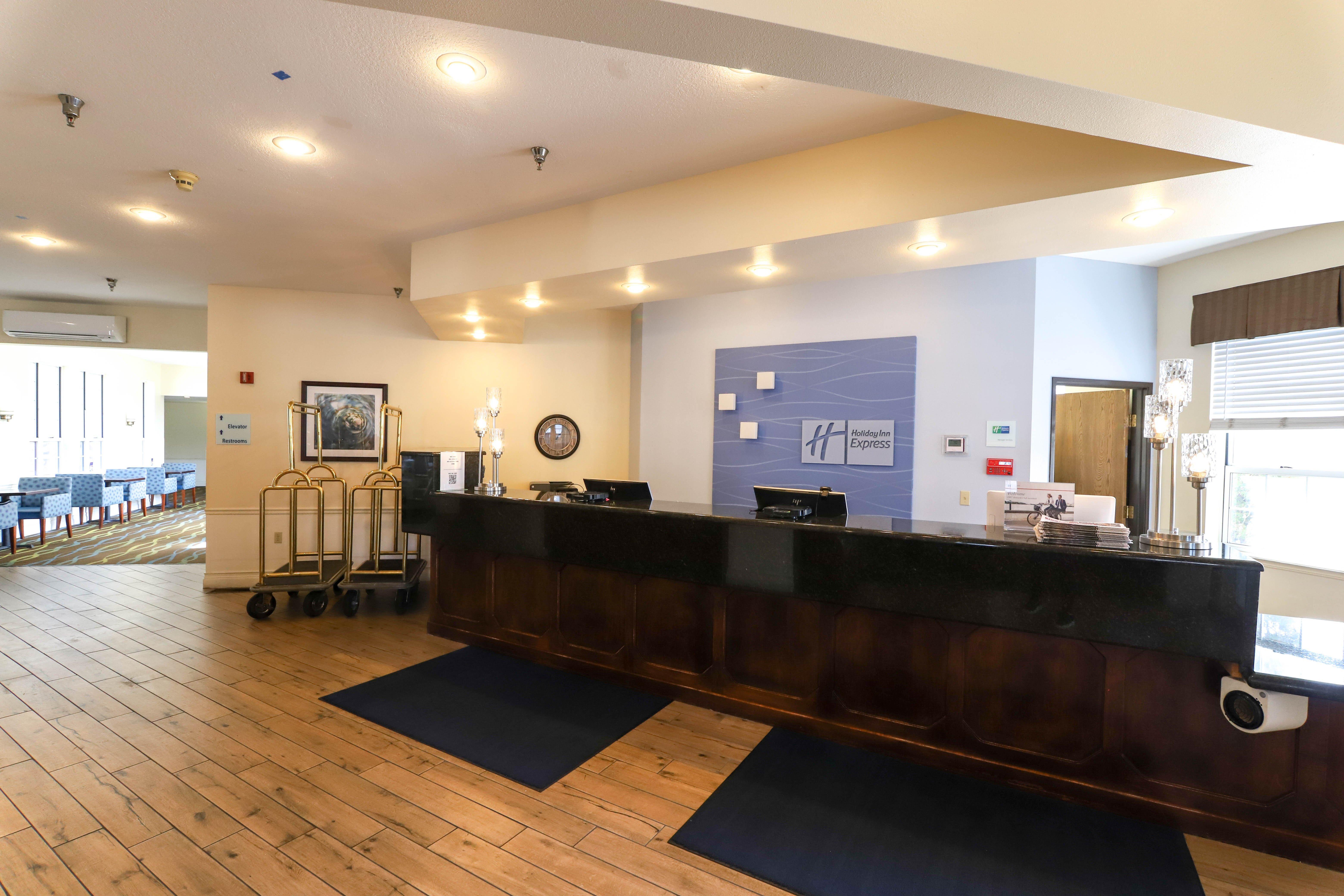 Holiday Inn Express St Ignace-Lake Central By Ihg Saint Ignace Dış mekan fotoğraf