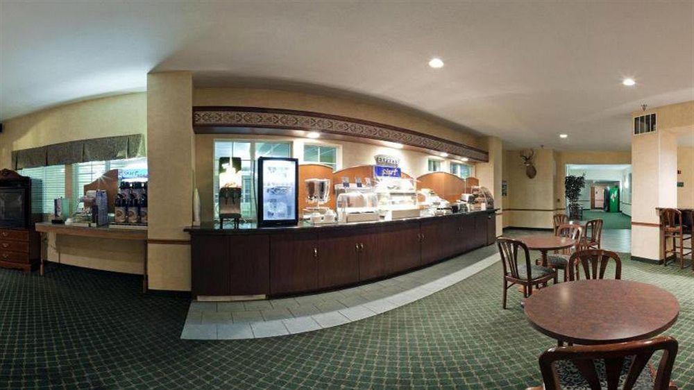 Holiday Inn Express St Ignace-Lake Central By Ihg Saint Ignace Dış mekan fotoğraf