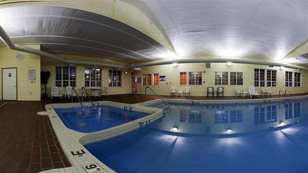 Holiday Inn Express St Ignace-Lake Central By Ihg Saint Ignace Dış mekan fotoğraf