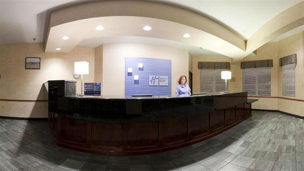 Holiday Inn Express St Ignace-Lake Central By Ihg Saint Ignace Dış mekan fotoğraf
